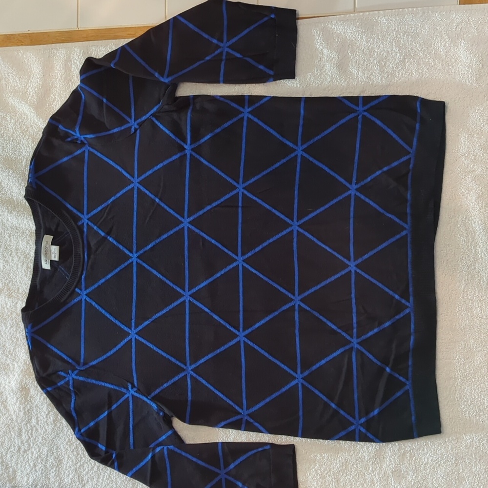 Women's sweater